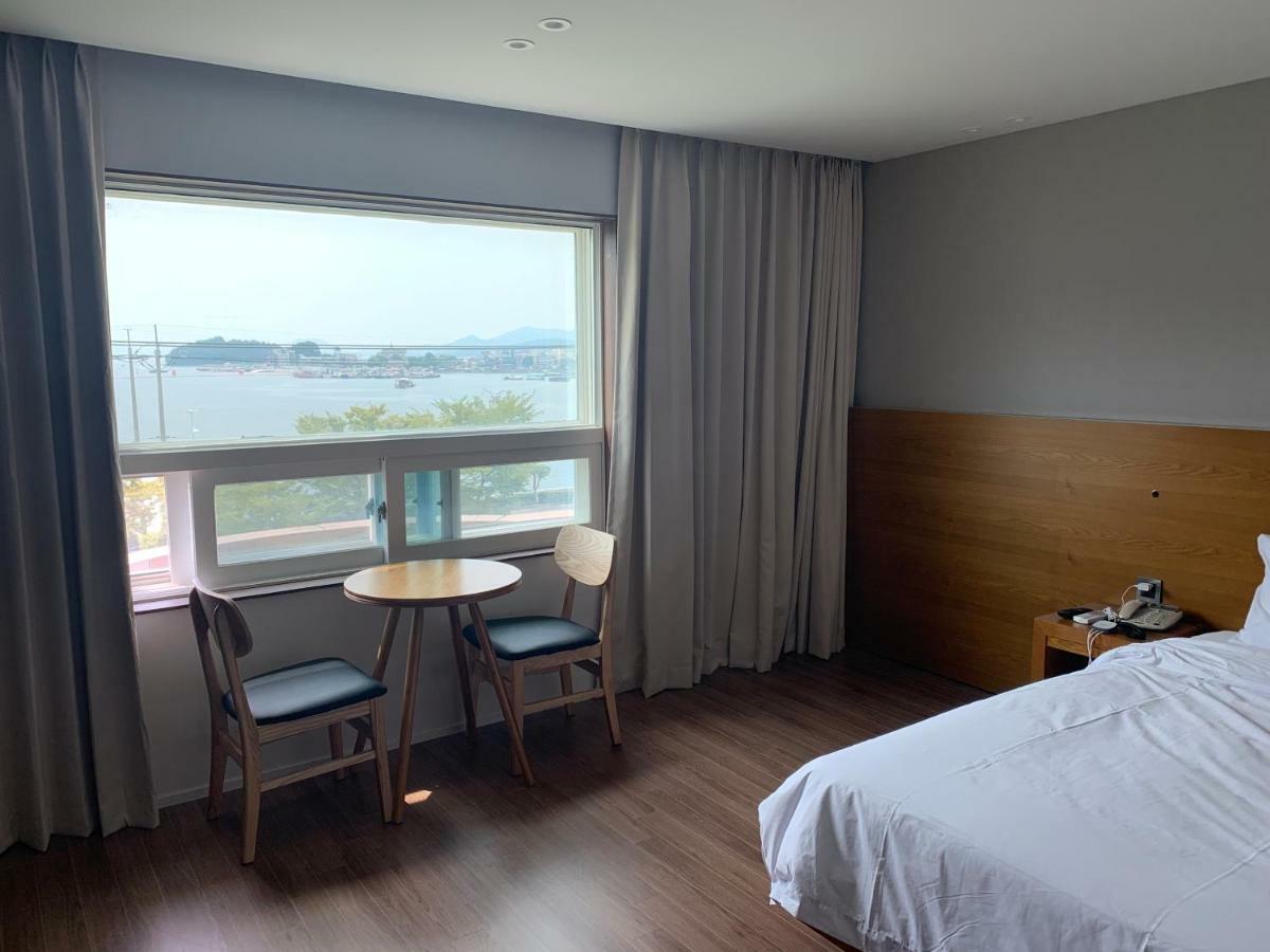 Am Ort Hotel Yeosu Exterior foto